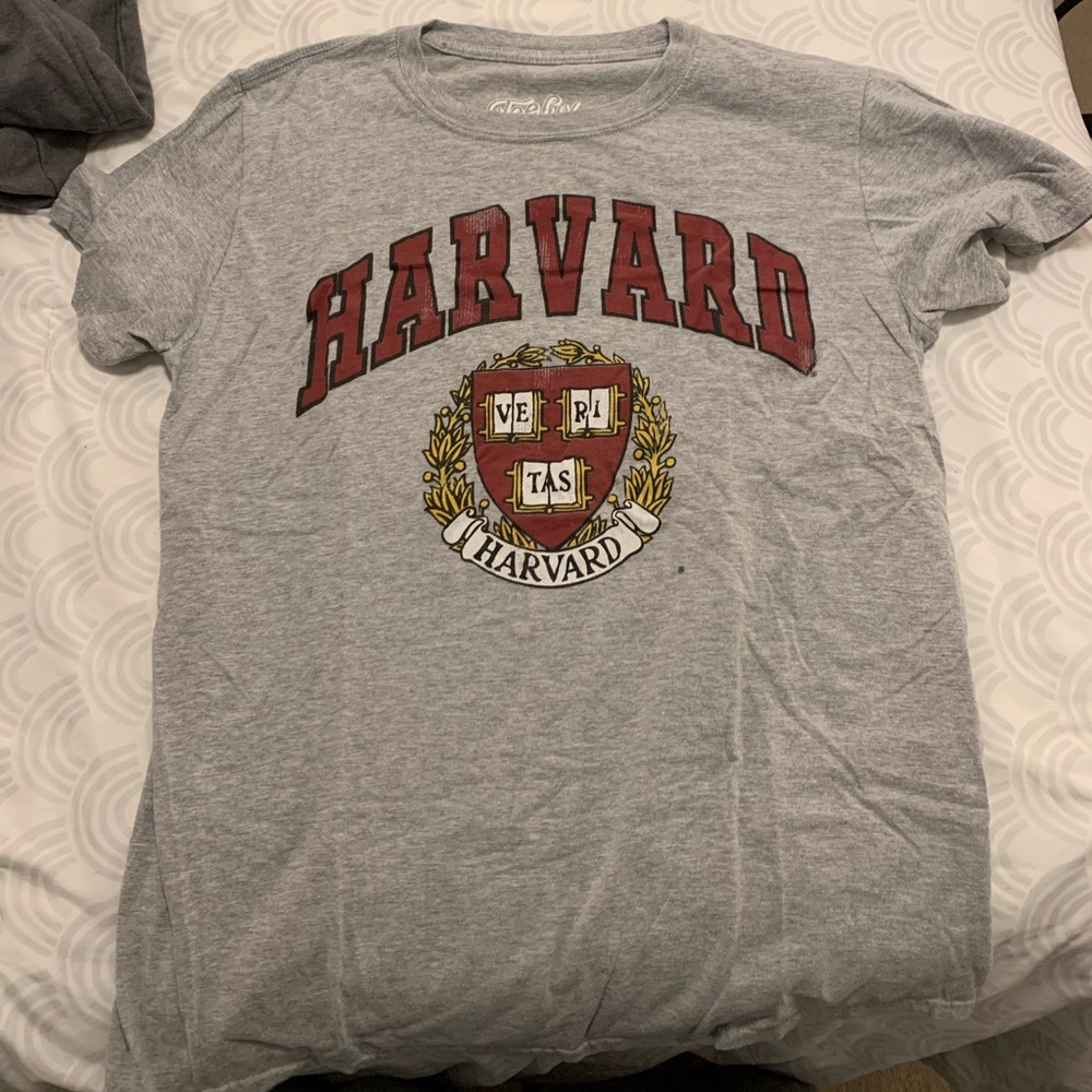 Harvard T-shirt